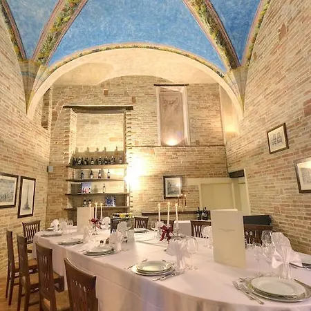 ホテル Palazzo Carradori Montefano